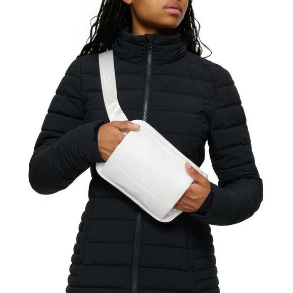 Lolë Unisex Black Crossbody Handwarmer Belt Bag Fanny Pack Faux Fur Adjustable - Picture 8 of 10